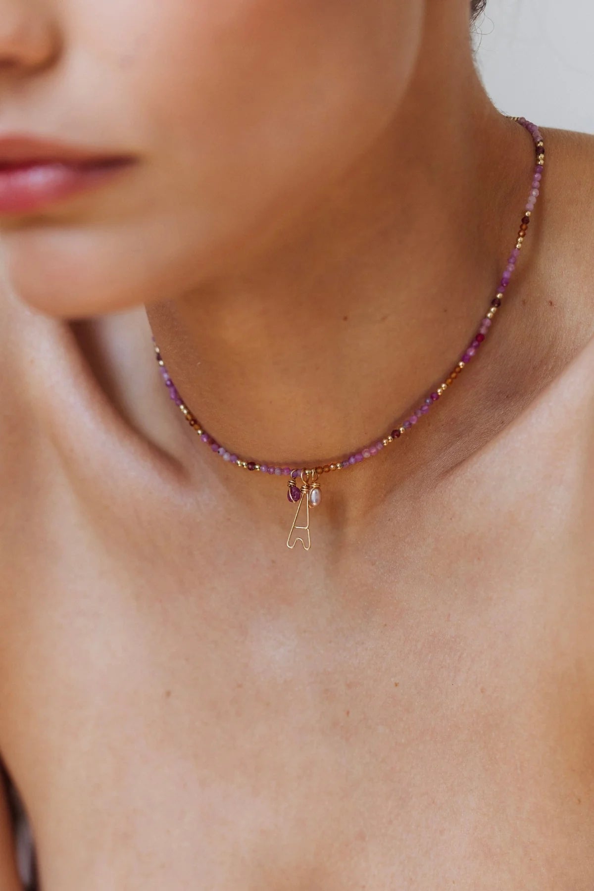 Coffret collier Queen + 3 Collectionnables /Queen 紅寶石榴王冠項鍊+鐵塔與寶石吊墜