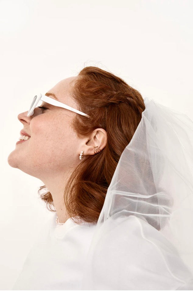 Petites Créoles Bouton -  Bouton珍珠編織耳環