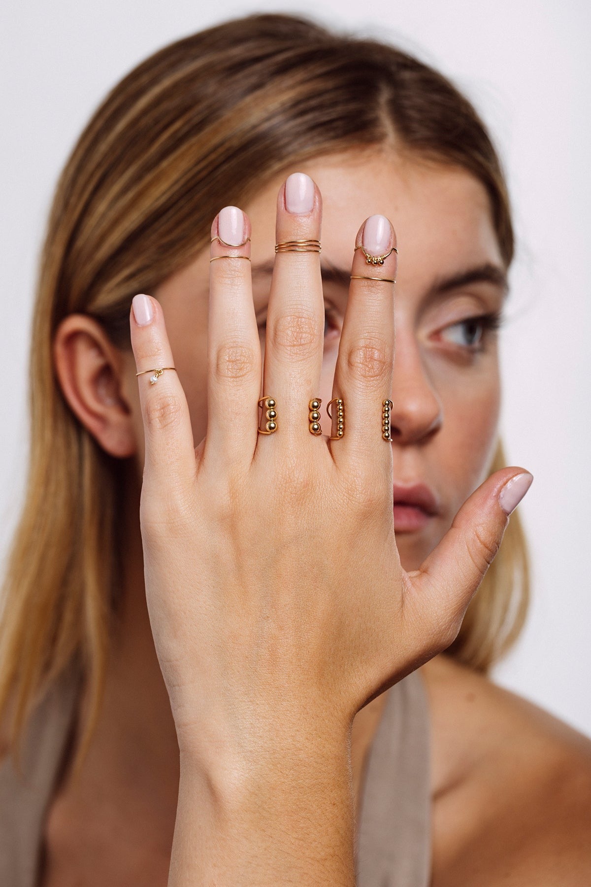 Bague d'ongle Tissage Or 星舞金珠戒指/ 指尖戒