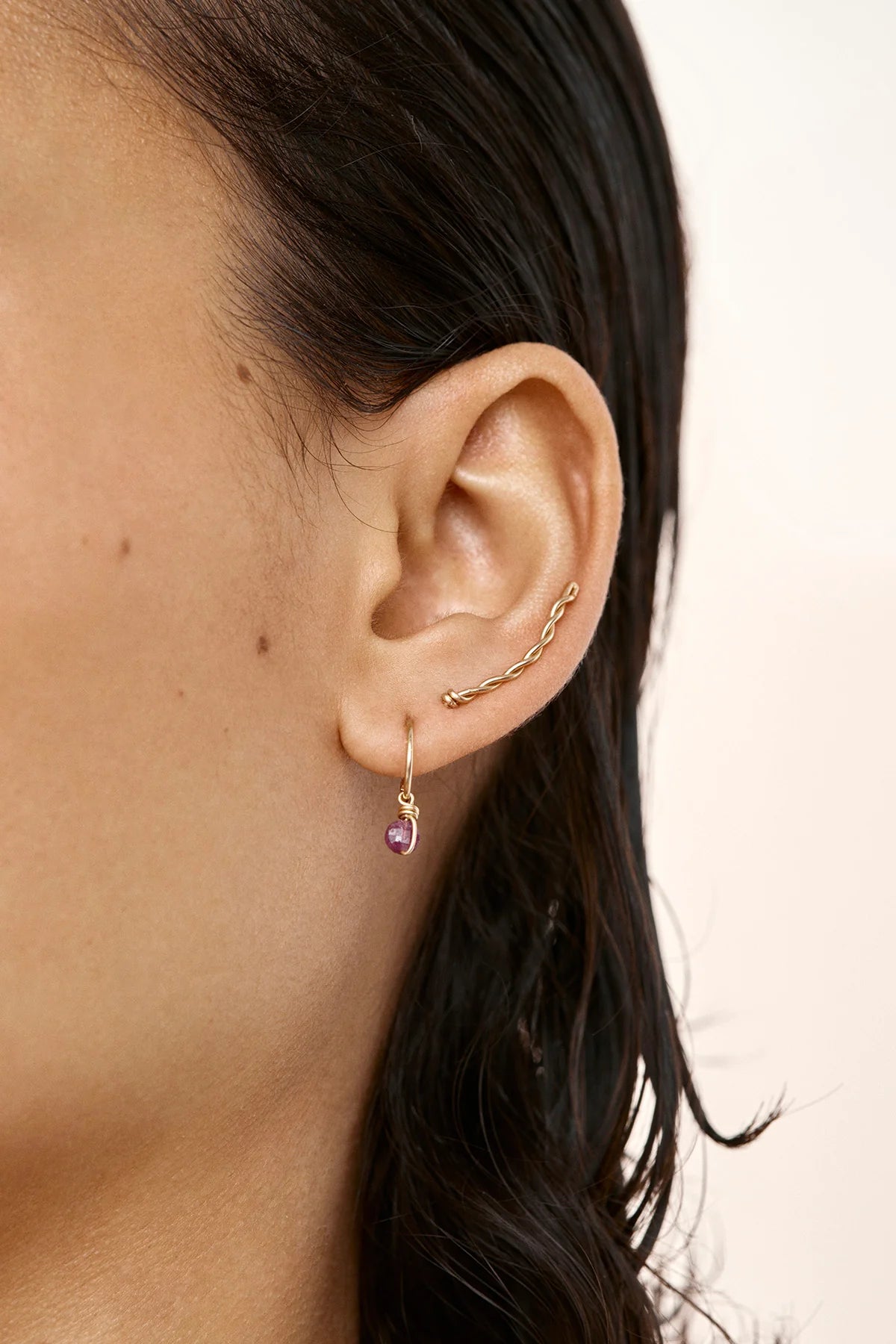 Mini créoles Stella - Rubis 恆星紅寶石耳環