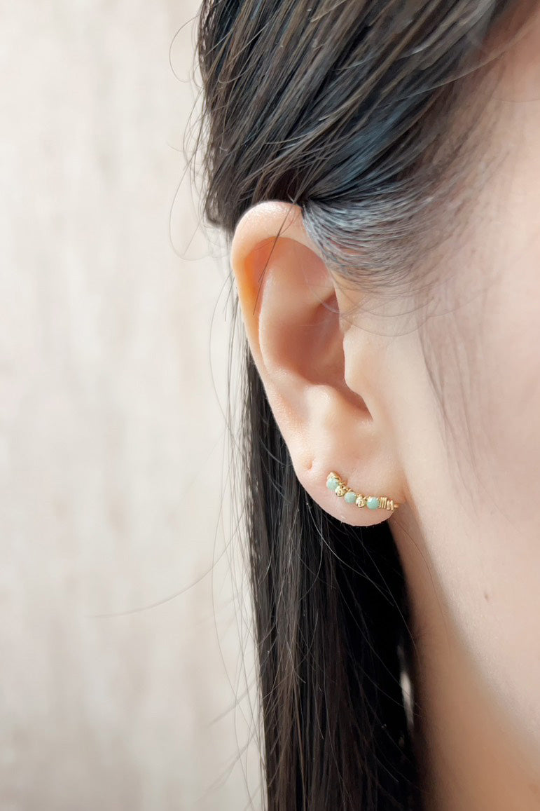 Climber Frida -  Frida 祖母綠耳骨夾(單支)