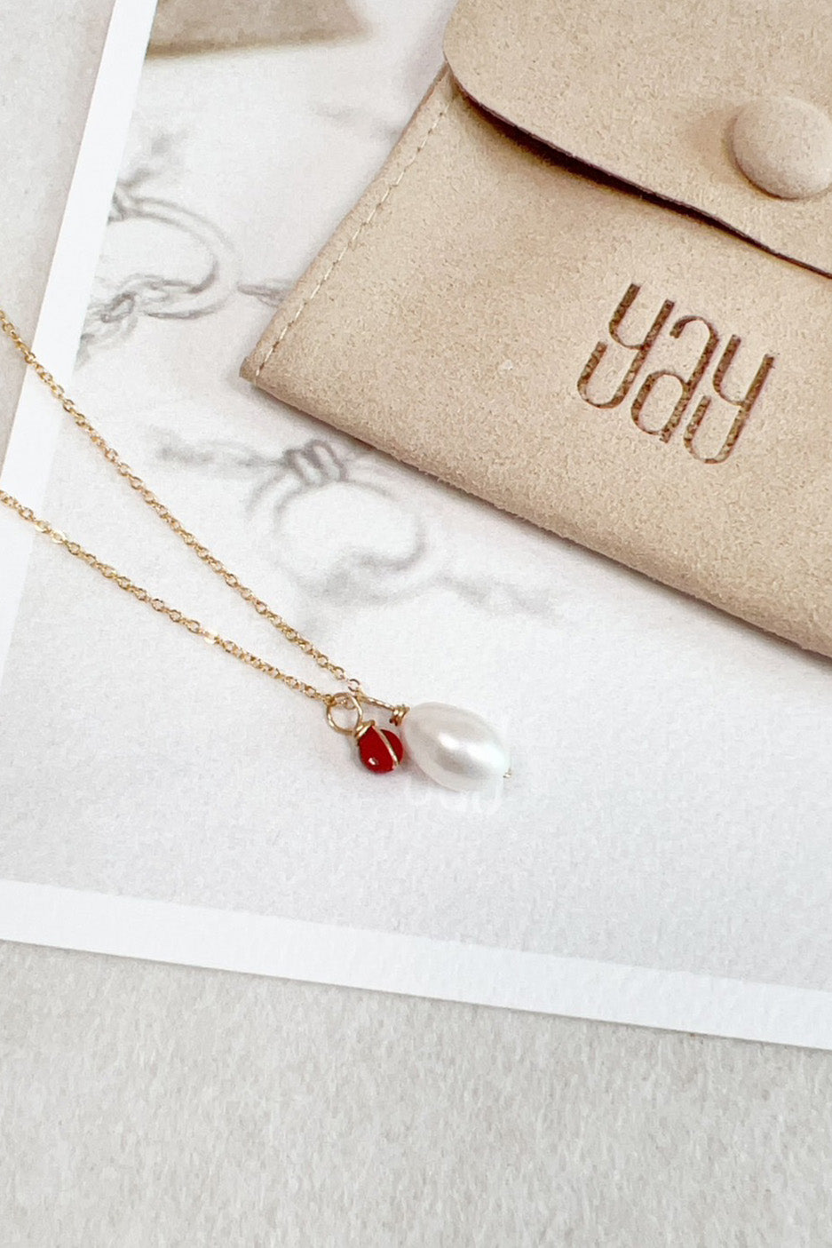 Mini pendentif Stella - agete rouge 紅瑪瑙墜飾 (不含金鍊)