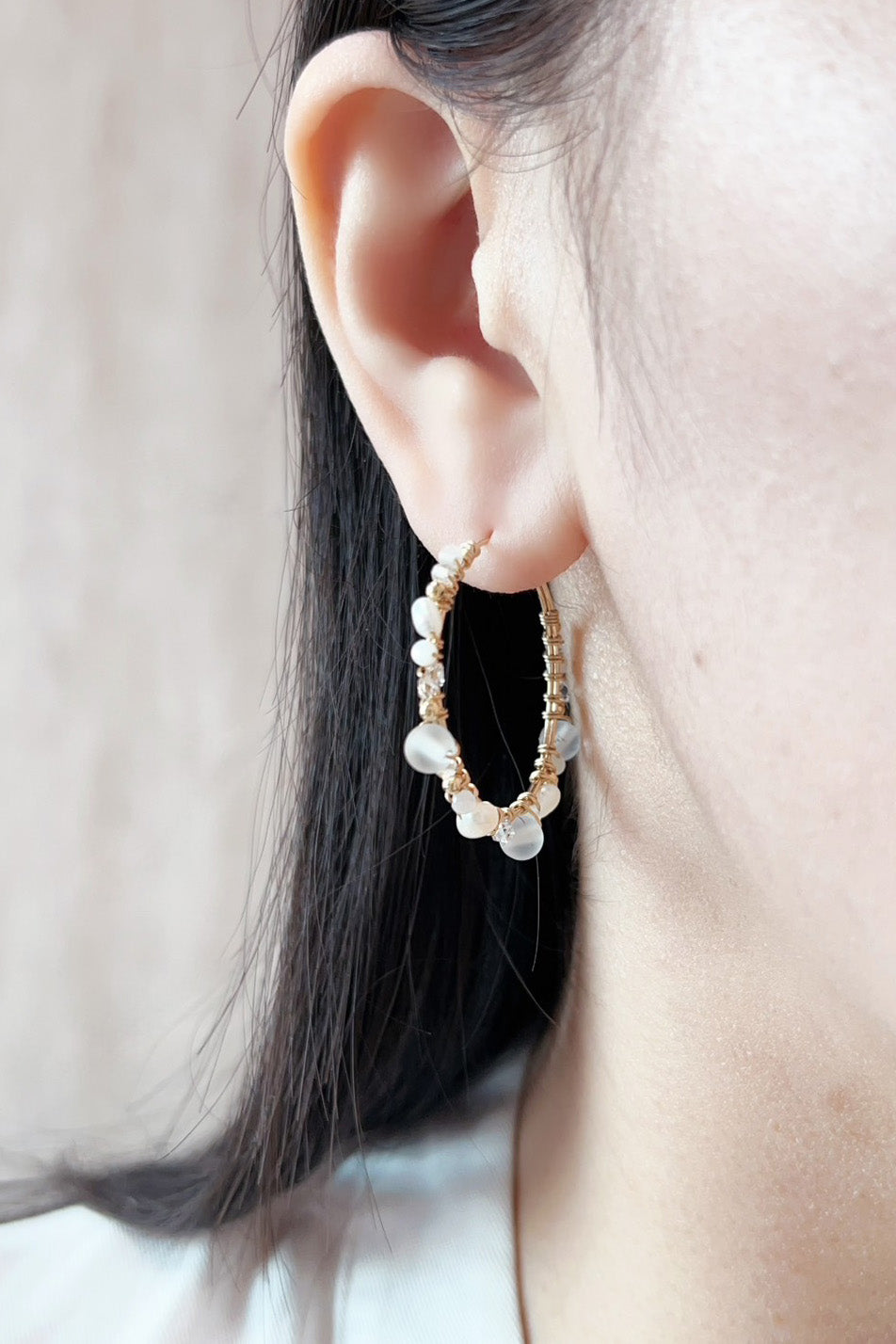 Grandes créoles Vénus - 維納斯女神耳環 絲綢白