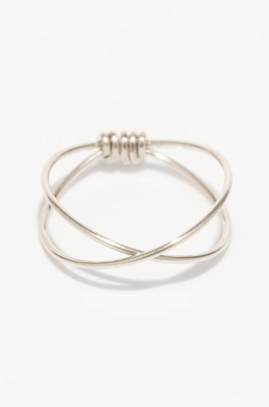 BAGUE CROISÉE ESSENTIEL – ARGENT 純銀交叉戒指