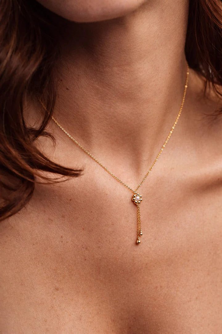 Collier cravate Daisy - Perle de culture 星光花語項鍊