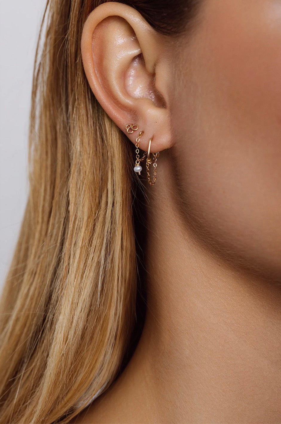 Boucles d'oreilles chaînette Anna - Anna珍珠鍊條耳環