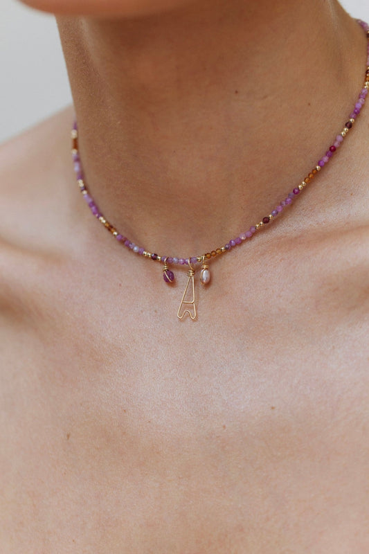 Coffret collier Queen + 3 Collectionnables   Queen 鐵塔紅寶石榴項鍊